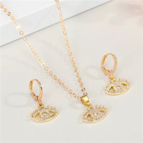 Evil Eye Necklace & Earrings set. 18k gold plated - Picture 4 of 5